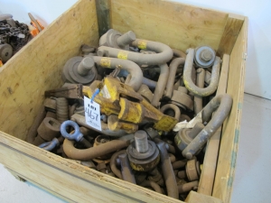 LOT ASSORTED EYE BOLTS (G-49) LOADING & HANDLING FEE $15-