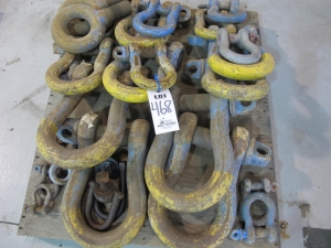 LOT ASSORTED SHACKLES (G-49) LOADING & HANDLING FEE $15-