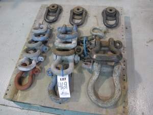 LOT ASSORTED SHACKLES (G-49) LOADING & HANDLING FEE $15-