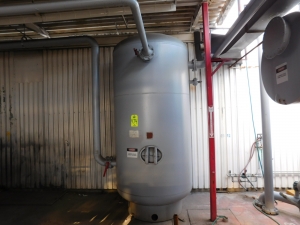 COMPRESSED AIR STORAGE TANK, (SEE PHOTO)-474