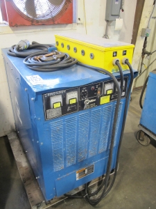 MILLER MODEL GPS-1500A WELDING POWER SOURCE (G-49) LOADING & HANDLING FEE $15-