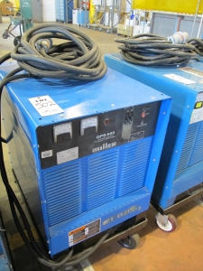 MILLER MODEL GPS-500 PORTABLE WELDING POWER SOURCE (G-49) LOADING & HANDLING FEE $15-