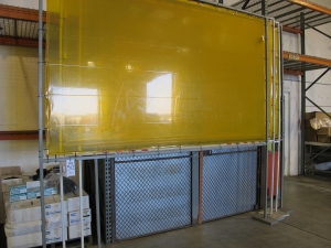 LOT (4) WELDING PARTITIONS (G-49) LOADING & HANDLING FEE $15-