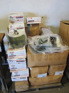 LOT ASSORTED WELDING FACESHIELD VISORS (G-49) LOADING & HANDLING FEE $15-