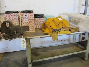 8' X 34" X 3/4" WELDING TABLE W/ VISE (G-49) LOADING & HANDLING FEE $25-