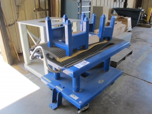 LOT ASSORTED TABLES (G-49) LOADING & HANDLING FEE $30-