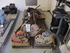 LOT (4) RIDGID TRI STANDS (G-49) LOADING & HANDLING FEE $15-