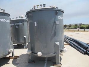 SIEMENS WATER TECHNOLOGIES MODEL 103020014 WATER TANK, LINED VESSEL, S/N 3014A100, MFG 8/2011 (G-49 OUTSIDE) LOADING & HANDLING FEE $250-
