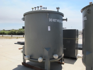 SIEMENS WATER TECHNOLOGIES MODEL 103020014 WATER TANK, LINED VESSEL, S/N 2014A100, MFG 8/2011 (G-49 OUTSIDE) LOADING & HANDLING FEE $250-