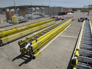 LOT (2) HEAVY DUTY CARTS (SAVE YARD) LOADING & HANDLING FEE $100-