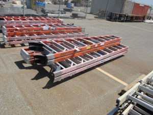 LOT (4) ASSORTED LADDERS (G-49 YARD) LOADING & HANDLING FEE $20-