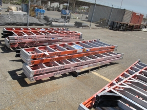 LOT (7) ASSORTED LADDERS (G-49 YARD) LOADING & HANDLING FEE $35-