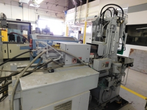 1995 NEWBURY VERTICAL INJECTION MOLDING MACHINE, MODEL V3 30 BRS, S/N 6912630BS95-74