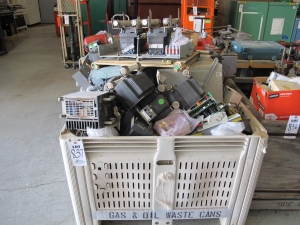 8' X 4' X 3/4" WELDING TABLE (G-49) LOADING & HANDLING FEE $25-