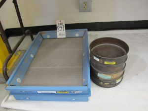 LOT (2) ASSORTED CHART RECORDERS (G-49) LOADING & HANDLING FEE $5-