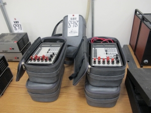 AMERICAN BEAUTY MODEL S/330 ULTRASONIC CLEANER (G-49) LOADING & HANDLING FEE $5-