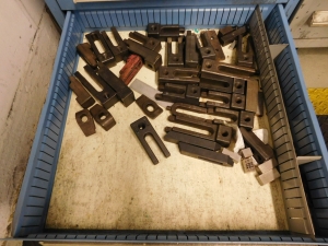 LYON 13 DRAWER TOOL/PARTS CABINET, 30"X28"X59" W/CONTENTS-91