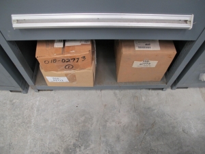 STANLEY VIDMAR CABINET, 5 DRAWER, TO INCLUDE: RELIEF VALVES, ELECTRICAL CONNECTORS, PRINTED CIRCUIT BOARDS, UNDER VOLTAGE DEVICES, MECHANICAL SPLICERS. LOCATED AT W-44. LOADING AND HANDLING FEE $25-353