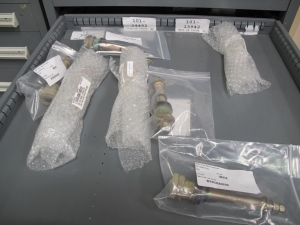 STANLEY VIDMAR CABINET, 5 DRAWER, TO INCLUDE: POPPET VALVES, PIPE REDUCERS, TRANSDUCERS, INPUT AND OUTPUT RELAYS. LOCATED AT W-44. LOADING AND HANDLING FEE $25-356