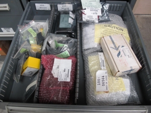 STANLEY VIDMAR CABINET, 5 DRAWER, TO INCLUDE: POPPET VALVES, PIPE REDUCERS, TRANSDUCERS, INPUT AND OUTPUT RELAYS. LOCATED AT W-44. LOADING AND HANDLING FEE $25-356