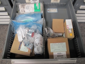 STANLEY VIDMAR CABINET, 5 DRAWER, TO INCLUDE: VALVE ASSEMBLIES, WORM GEAR TEETH, BOLTS, VALVE OPERATORS, FLANGE COUPLINGS, . LOCATED AT W-44. LOADING AND HANDLING FEE $25-360