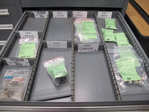 STANLEY VIDMAR CABINET, 5 DRAWER, TO INCLUDE: BALL VALVES, GLOBE VALVE, 1000 AMP SHUNT, HOSE CLAMPS, INDICATORS. LOCATED AT W-44. LOADING AND HANDLING FEE $25-362