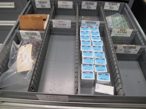 STANLEY VIDMAR CABINET, 5 DRAWER, TO INCLUDE: BALL VALVES, GLOBE VALVE, 1000 AMP SHUNT, HOSE CLAMPS, INDICATORS. LOCATED AT W-44. LOADING AND HANDLING FEE $25-362
