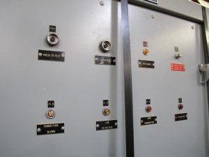 SCI CONTROLS INC. ELECTRICAL CONTROL CABINET. LOCATED AT W-50 . LOADING AND HANDLING FEE $25-396