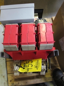 ITE IMPERIAL CORPORATION, POWER CIRCUIT BREAKER TYPE K-600S. LOCATED AT W-50 . LOADING AND HANDLING FEE $25-455