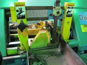 DOALL SAW, MODEL C305A HORIZONTAL 12î X 12î BAND SAW, AUTOMATIC BAR FEED, HYDRAULIC VISES-11