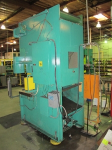 KOMATSU PUNCH PRESS, MODEL 80, OBS  80 TON CAPACITY, HYDRAULIC, 23î X 39î BOLSTER, SAFETY CURTAINS, DUAL PALM BUTTONS-13