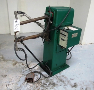 ACME ROBOTRON PRESS TYPE SPOT WELDER, 25 KVA, 24î ARMS-37