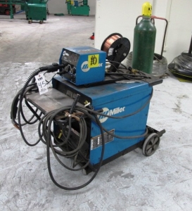 MILLER WELDER MODEL DELTA FAB, 24A WIRE FEEDER, S/N LJ012670C-45
