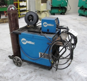 MILLER WELDER MODEL DELTA FAB, 24A WIRE FEEDER, S/N LJ012708C-46