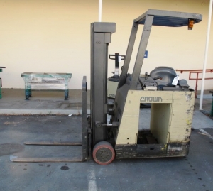 CROWN ELECTRIC FORKLIFT, PARTS ONLY-97