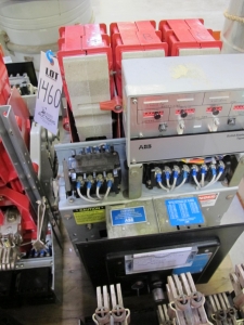 (2) ITE IMPERIAL CIRCUIT BREAKERS, TYPE K600-S, FRAME SIZE 600 AMP, 60 HZ, ABB SOLID STATE TRIP TYPE SS. LOADING & HANDLING $15-1460