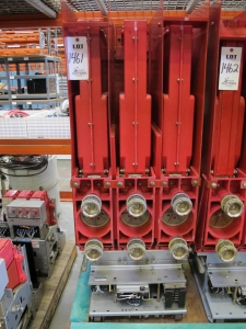 BROWN BOVERI POWER CIRCUIT BREAKER, TYPE 5HK, RATED KV 4.16, MAXIMUM KV 4.76, IMPULSE KV 60, FREQ 60 HZ. LOADING & HANDLING $15-1461