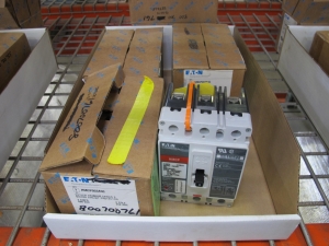 MISC. SQUARE-D AND CUTLER HAMMER MOTOR CIRCUIT PROTECTORS WITH ROLLS OF REFLECTIVE TARP. LOADING & HANDLING $5-1471