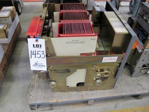 LOT TO INCLUDE: (1) WESTINGHOUSE CIRCUIT BREAKER, TYPE DS-420, 2000 AMP FRAME, 60 HZ. (2) ITE IMPERIAL CIRCUIT BREAKERS, TYPE K600-S, FRAME SIZE 600 AMP, 60 HZ, ABB SOLID STATE TRIP TYPE SS. LOADING & HANDLING $15-1453