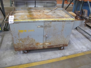 ROLLING PARTS CABINET WITH WILTON VISE. LOADING & HANDLING $15-1706