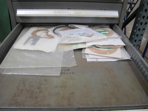 STANLEY VIDMAR 13 DRAWER CABINET WITH CONTENTS TO INCLUDE: PUMP FILTERS, GASKETS, BRASS ITEMS, PLUNGER. LOADING & HANDLING $15-1684