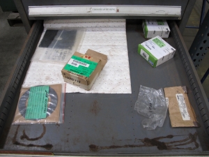 STANLEY VIDMAR 13 DRAWER CABINET WITH CONTENTS TO INCLUDE: PUMP FILTERS, GASKETS, BRASS ITEMS, PLUNGER. LOADING & HANDLING $15-1684