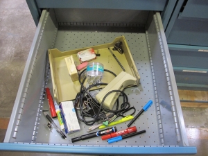 LOT TO INCLUDE: BUTCHER BLOCK TABLE TOP 96"L X 30"W, (2) LISTA 4 DRAWER CABINETS WITH CONTENTS. LOADING & HANDLING $15-1701