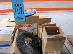 LOT TO INCLUDE MERIT AND FLEXOVIT: (120~) FLAPPER WHEELS 3" X 1", WIRE BRUSHES, FLEXOVIT DEPRESSED CENTER GRINDING WHEELS 4" X 1/4" X 3/8"-2091