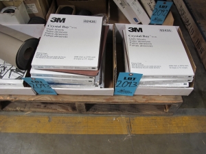 LOT TO INCLUDE 3M CRYSTAL BAY: SANDPAPER CLOTH, CROCUS CLOTH-2093