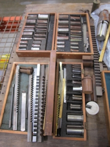 LOT TO INCLUDE: MINUTE MAN BROACH SETS AND MISC. MACHINIST TOOLS-2100