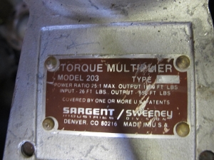 JOB BOX WITH CONTENTS TO INCLUDE: (2) SARGENT INDUSTRIES/SWEENEY DIVISION AIR MOTOR MODEL 201-89, (2) SWEENEY TORQUE MULTIPLIER, MODEL NUMBER 203, RATIO 25:1, MAX OUTPUT 1400 LB/FT, MISC. PARTS-2145