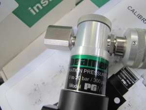 (3) NEW IN BOX! (2)  BEAMEX CALIBRATION PRESSURE PUMPS, MODEL PGM, (3) BEAMEX VACUUM PUMPS-2164