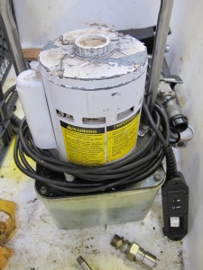 LOT TO INCLUDE: (1) ENERPAC TURBO 2, (1) POWER TEAM HYDRAULIC PUMP, MODEL PE172, 10000 PSI, (1) VAREC AUTOMATIC TANK GAUGE, (1 CRATE) MISC. PARTS-2186