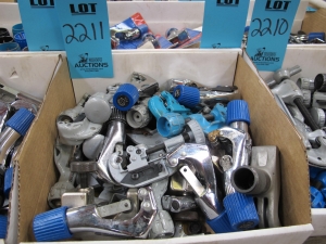 RIDGID, SWAGELOK, AND IMPERIAL TUBE CUTTERS-2211